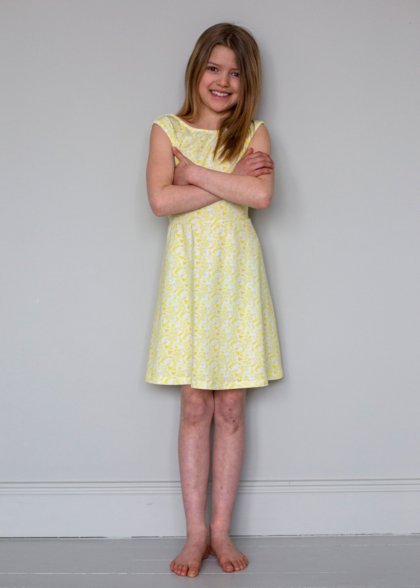 Dress with ties