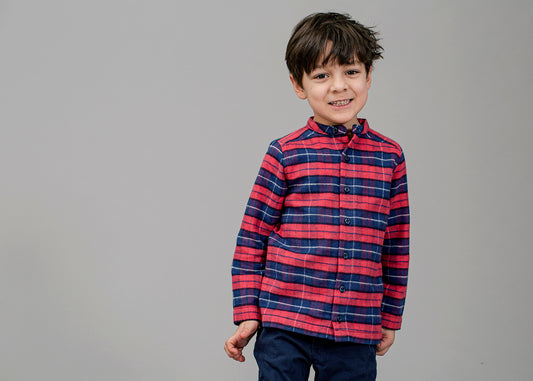 Checkered shirt with a small collar