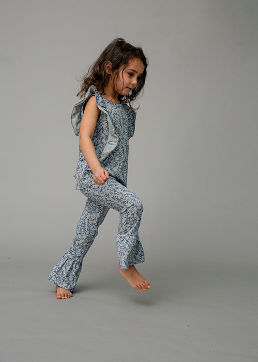 Flared trousers with ruffles