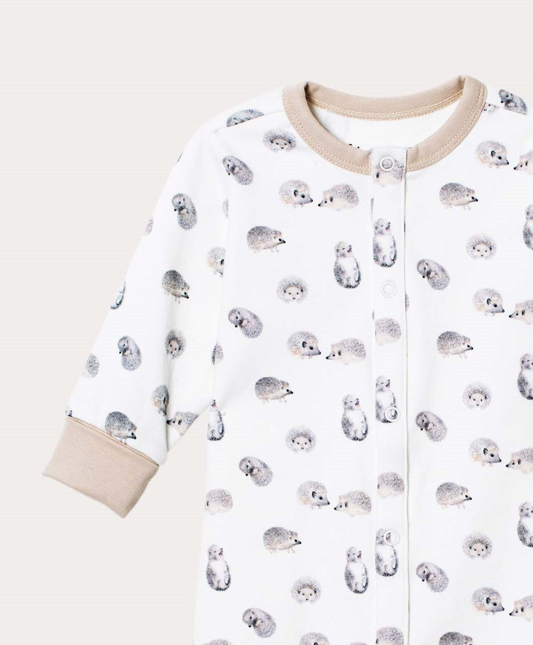 Pyjamas för baby i ekologisk bomull med igelkottar