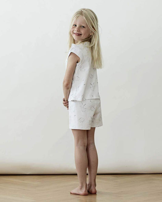 Kort pyjamasset i ekologisk bomull med kaniner Pyjamas