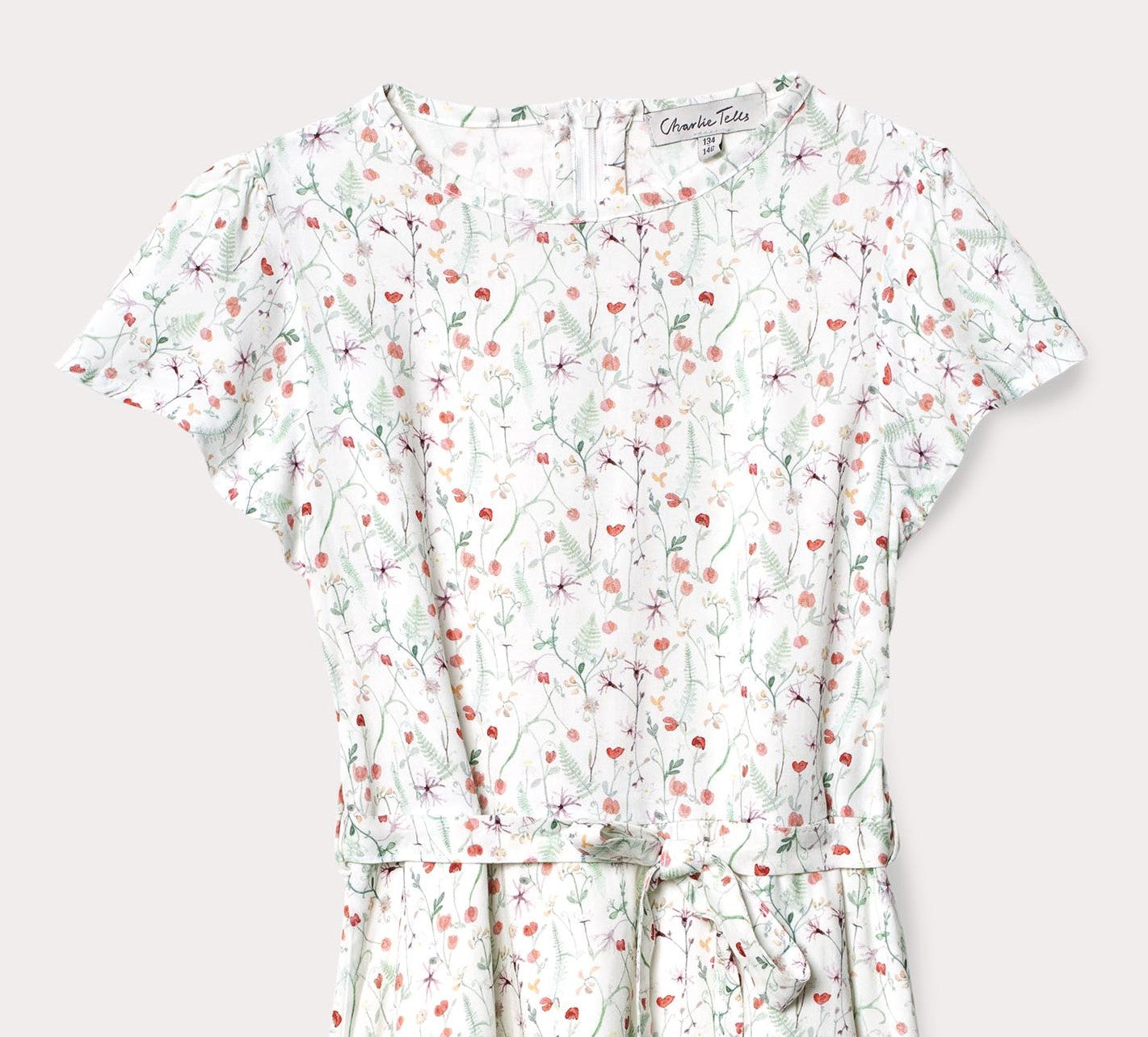 Vävd klänning i viscose med sommarblommor