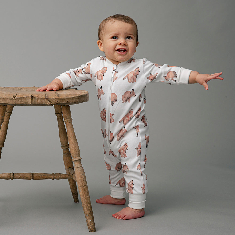 Pyjamas för baby i ekologisk bomull med rävar