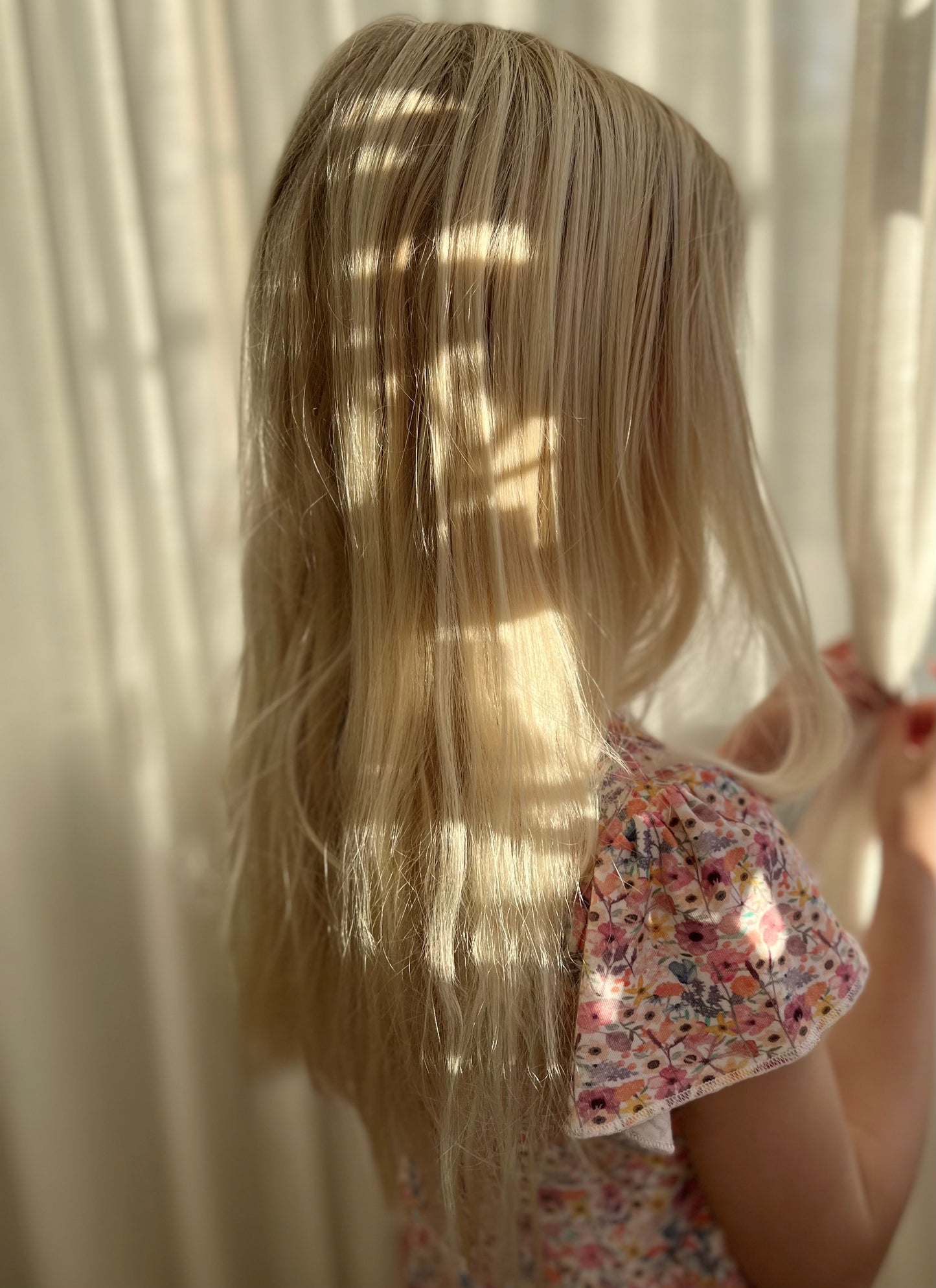 Klänning med fjärilsarm klänning