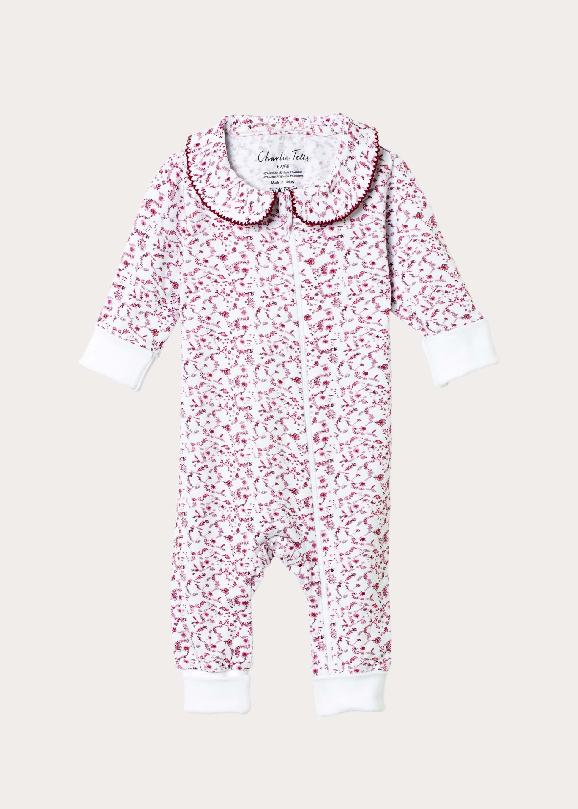 Pyjamas för baby med broderad krage Pyjamas baby